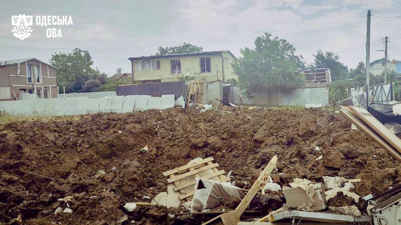 Russia strikes Odesa region, damaging homes and injuring three